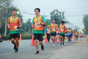 BIB: 
                            <button type="button" onclick="openModal(10105638)" class="btn btn-primary btn-sm float-right btn-popup" data-toggle="modal" data-target=".modal-high-quality">
                        <i class="fas fa-shopping-cart"></i> Add to Cart
                    </button>
                                            <button type="button" onclick="isThisMe(10105638, true)" class="btn btn-success btn-sm float-right btn-popup btn-isme hidden" data-toggle="tooltip" data-placement="bottom" title="นี่คือรูปของคุณใช่ไหม คลิกที่นี่เพื่อเอาเข้าอัลบั้ม">
                        <i class="fas fa-plus"></i> Add to album
                    </button>
                    <button type="button" onclick="isThisMe(10105638, false)" class="btn btn-warning btn-sm float-right btn-popup btn-isnotme hidden">
                        <i class="fas fa-ban"></i> Remove from album
                    </button>